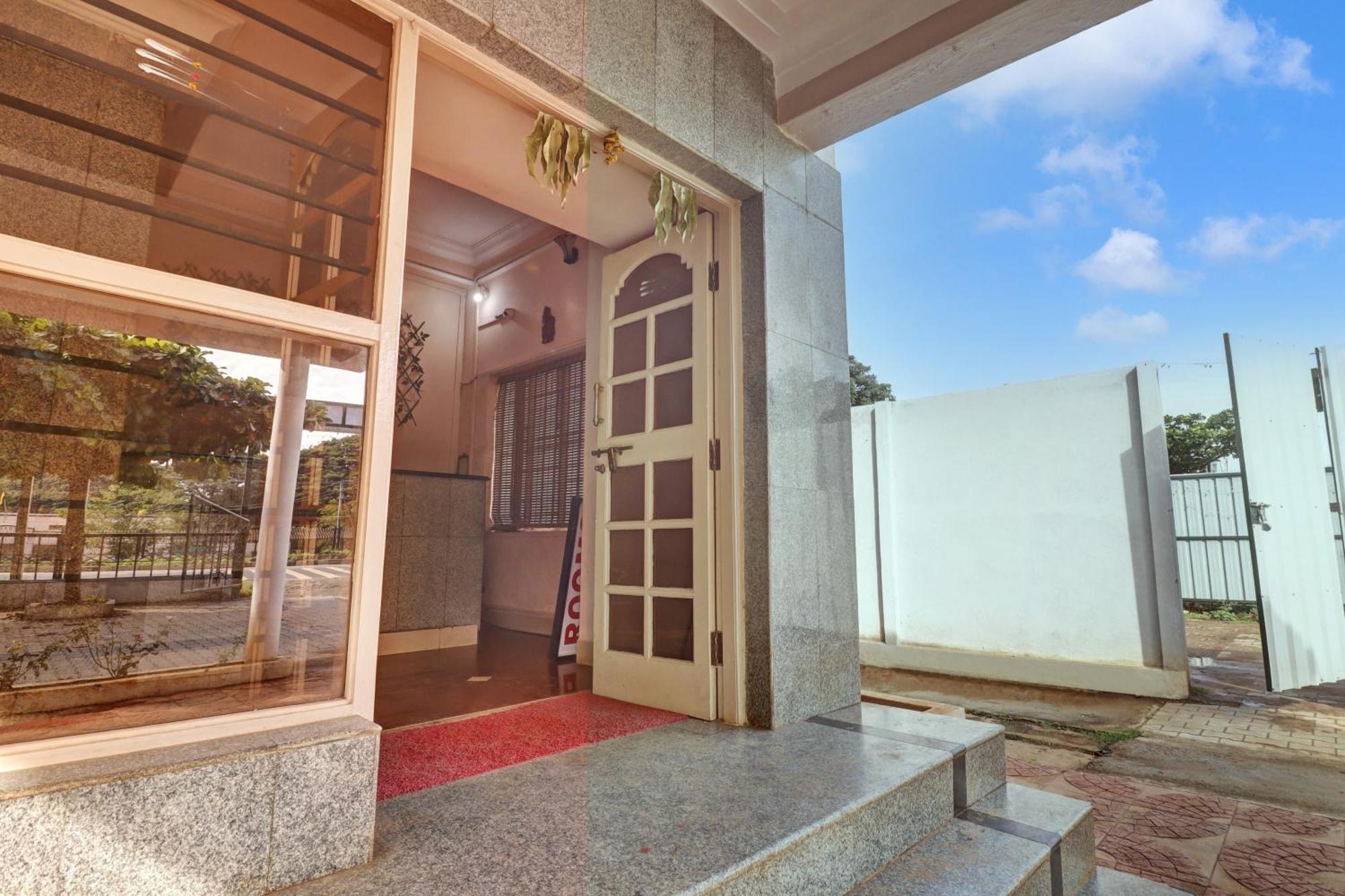Hotel Spot On Ganga Yatri Nivas Gundlupet Exterior foto