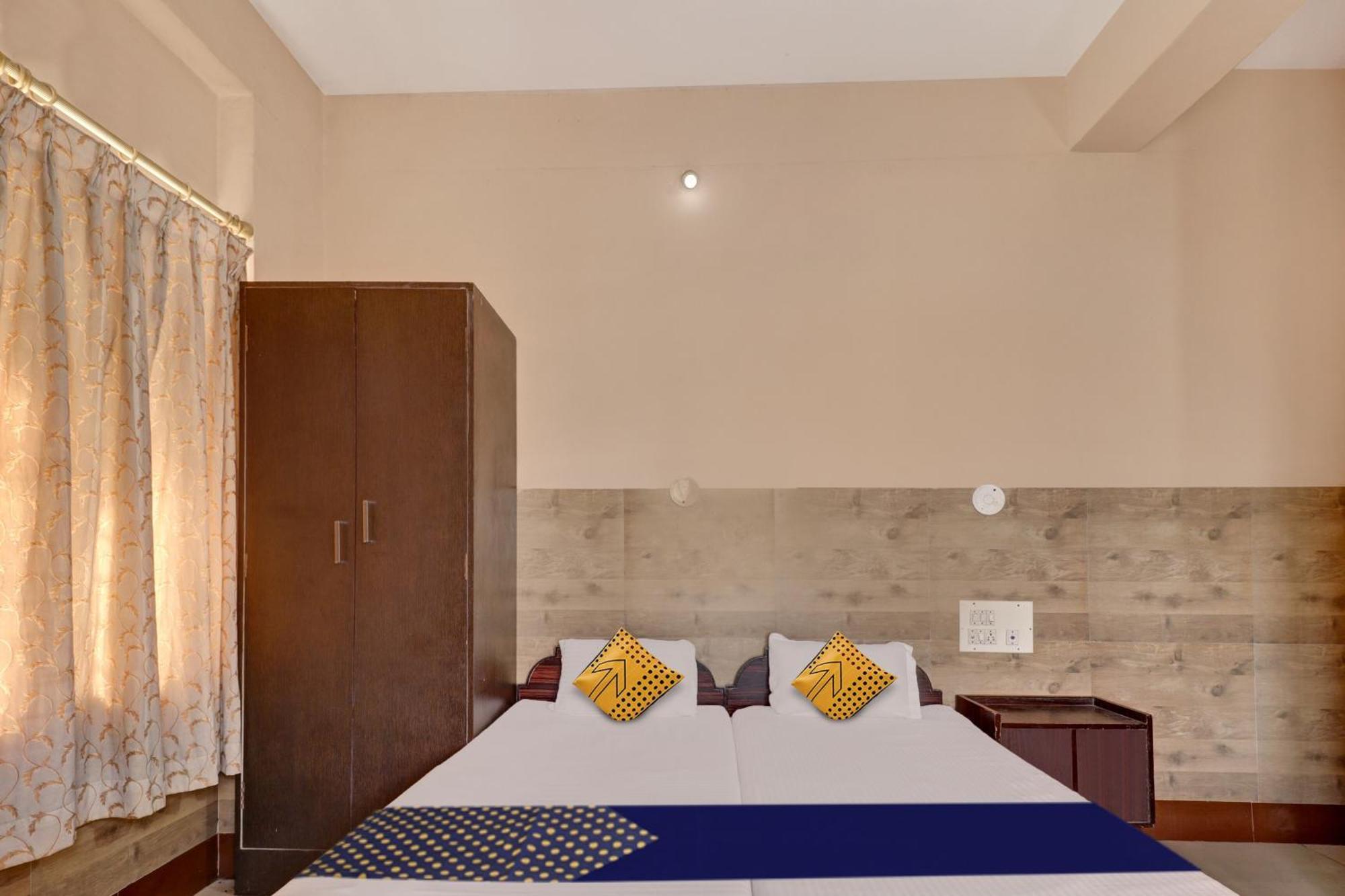Hotel Spot On Ganga Yatri Nivas Gundlupet Exterior foto